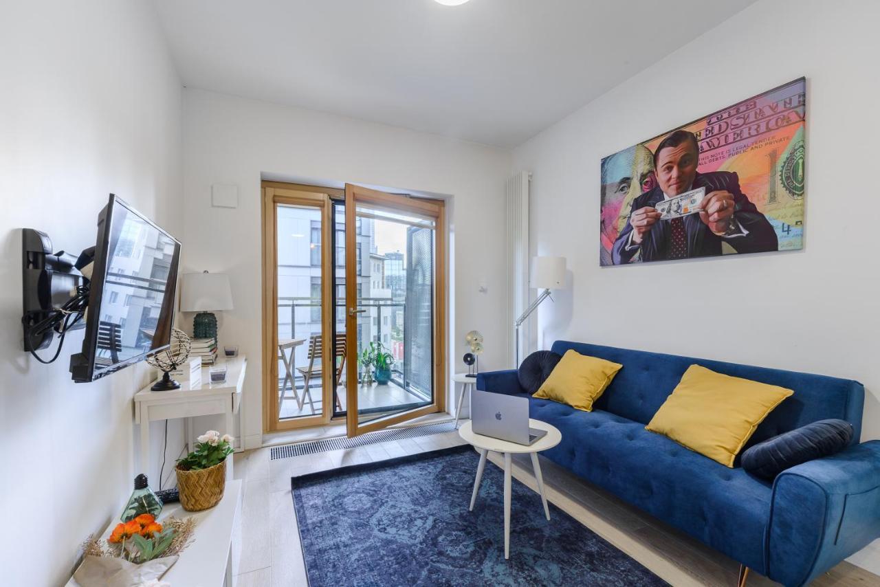 Lumina Luxury Apartments In Mennica Residence Варшава Екстериор снимка