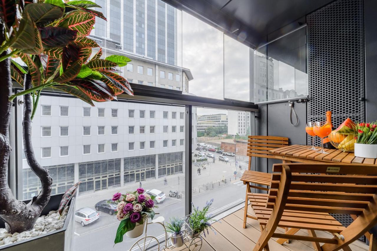 Lumina Luxury Apartments In Mennica Residence Варшава Екстериор снимка