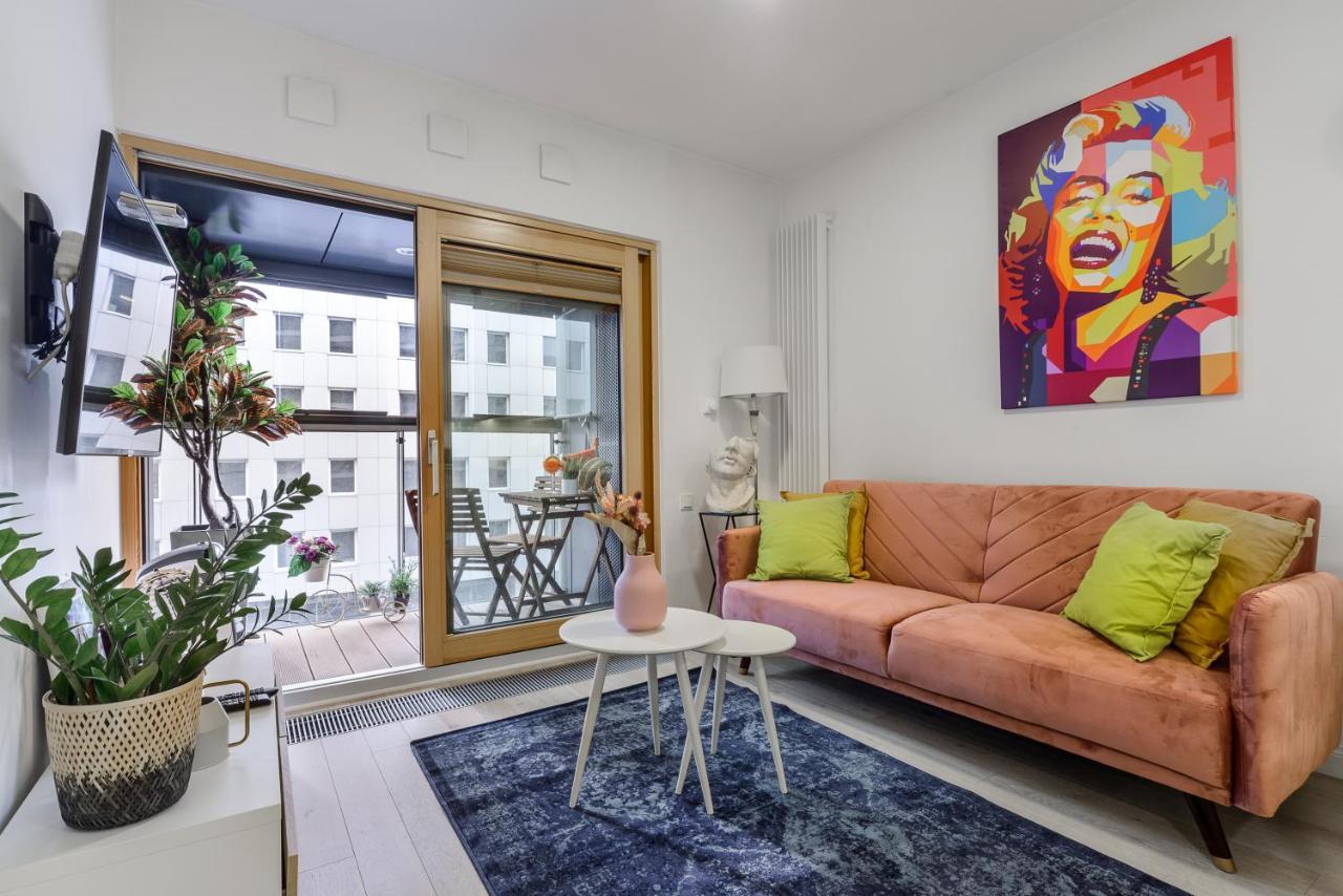 Lumina Luxury Apartments In Mennica Residence Варшава Екстериор снимка
