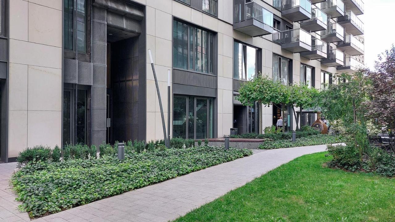 Lumina Luxury Apartments In Mennica Residence Варшава Екстериор снимка